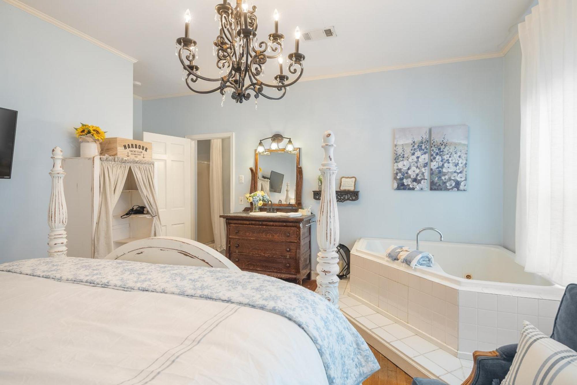 Beland Mansion-Blue Jay Suite! Fort Smith Exterior foto